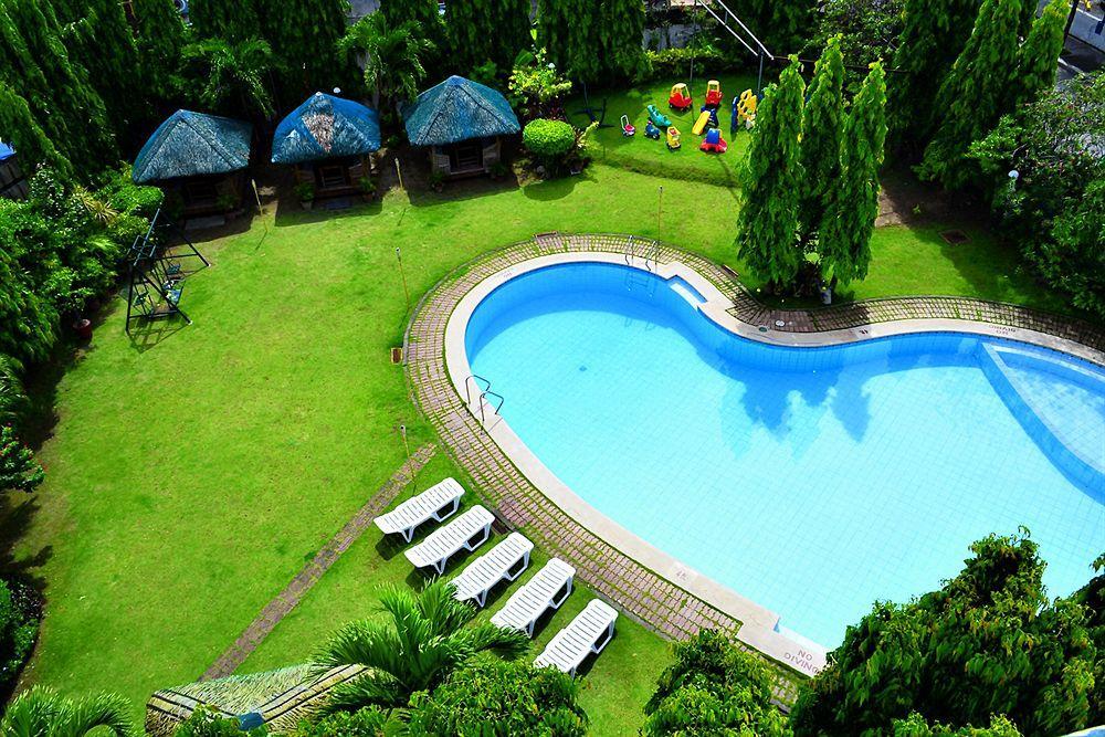 Days Hotel By Wyndham Batangas Zewnętrze zdjęcie