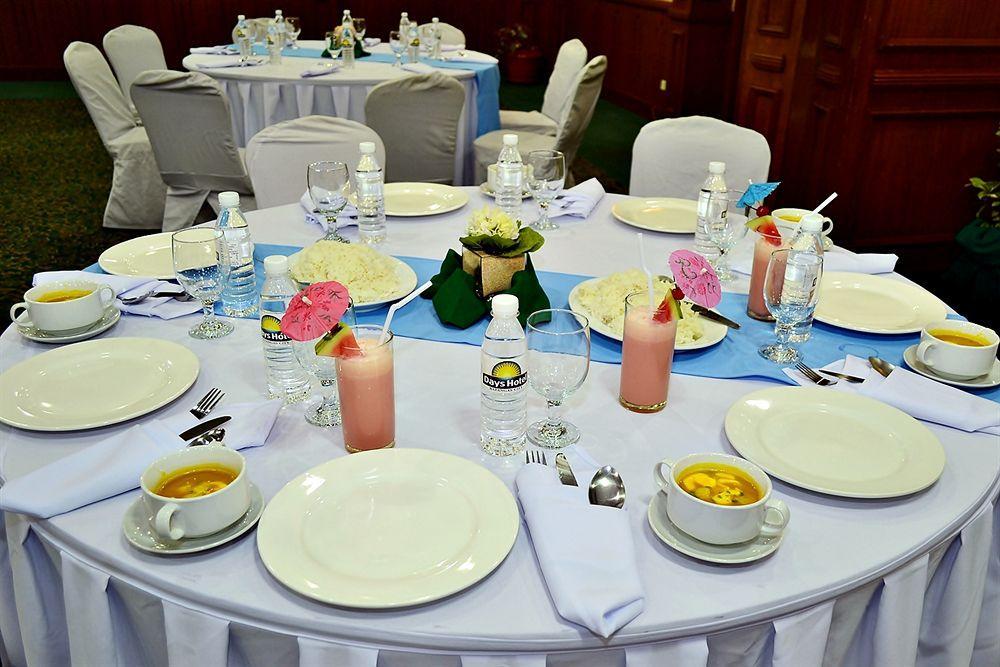 Days Hotel By Wyndham Batangas Zewnętrze zdjęcie
