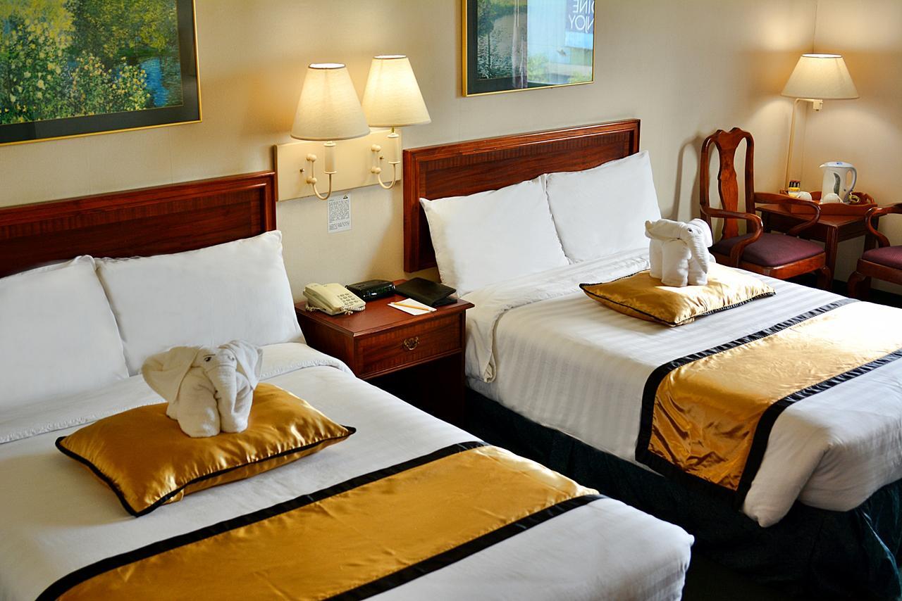 Days Hotel By Wyndham Batangas Zewnętrze zdjęcie